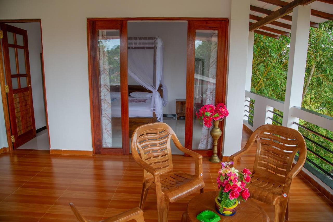 Happy Villa Hikkaduwa Exterior photo