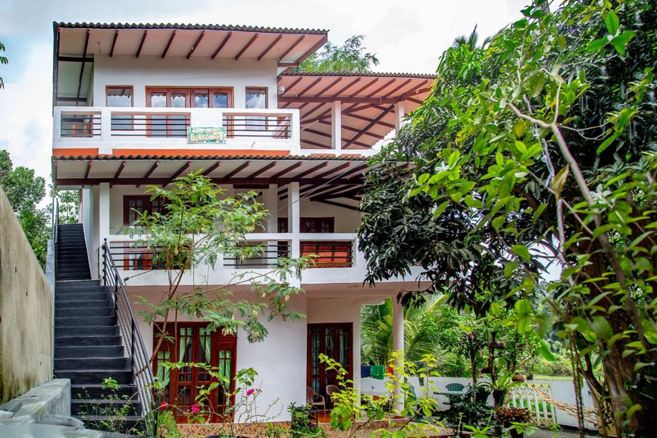 Happy Villa Hikkaduwa Exterior photo